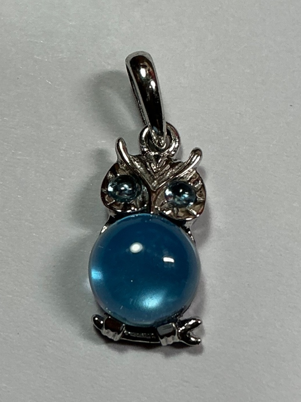 Sterling Silver Owl 🦉 Pendant. 3/4 inch long